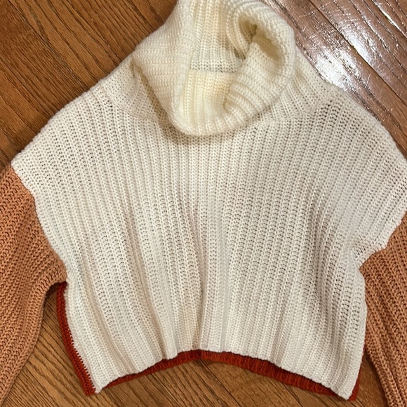 Forever 21 sweater size Small - Picture 2 of 6